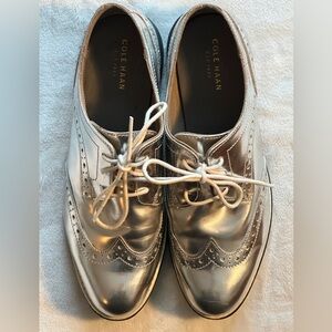 COLE HAAN SILVER METALLIC LOAFER SHOES